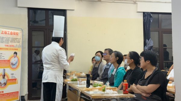 方道配资 工会开夜校了！近1.3万名职工在这里去“班味”